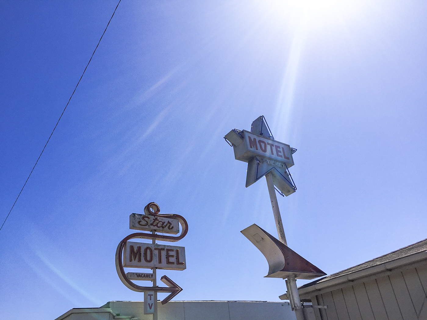 Perhaps this is where the Jetsons stay when in Lompoc. The 'O' on the star sign reflects the funky geometric shapes.